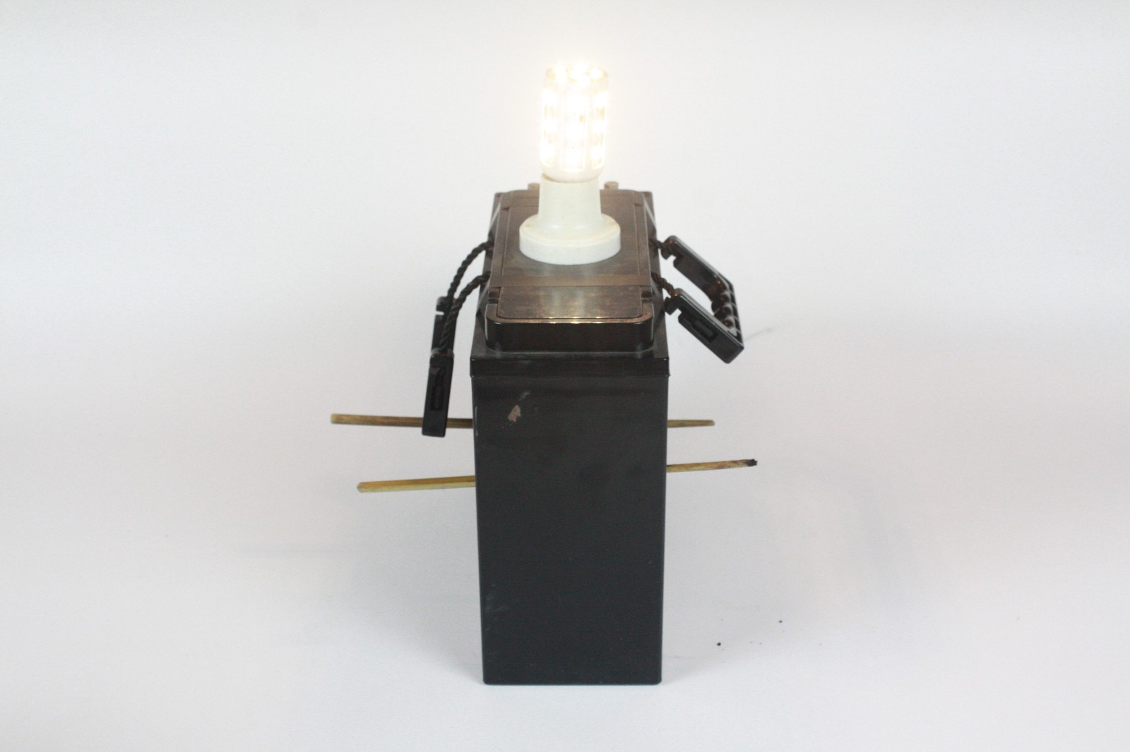 打孔電池